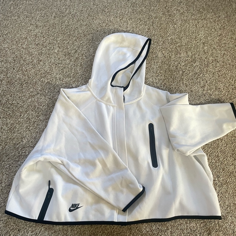 Nike Cropped Swing Jacket